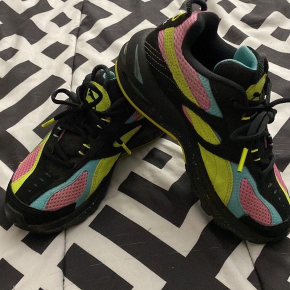 Kids Puma Sneakers - Picture 2 of 4